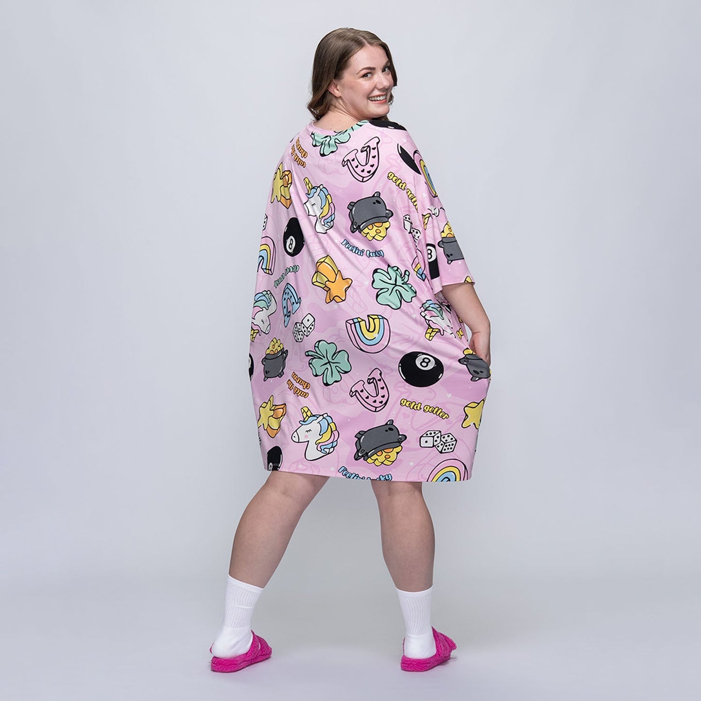 size: Tayla is 169cm wearing a size OOD