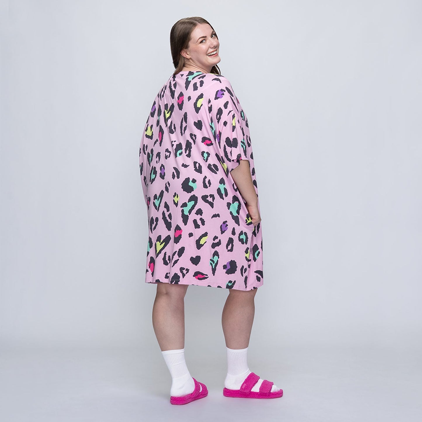 size: Tayla is 169cm wearing a size OOD