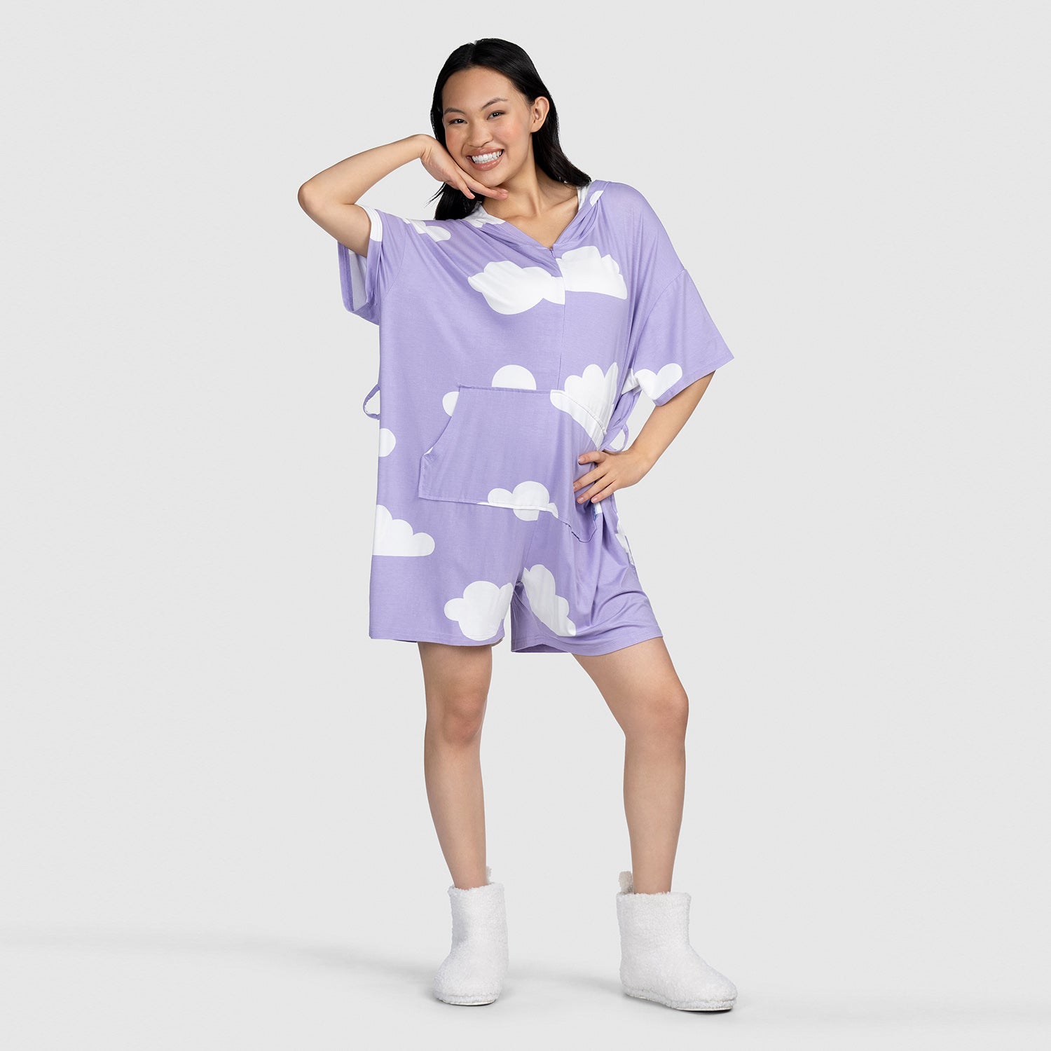 size: Cait Lin is 175cm wearing a size S/M