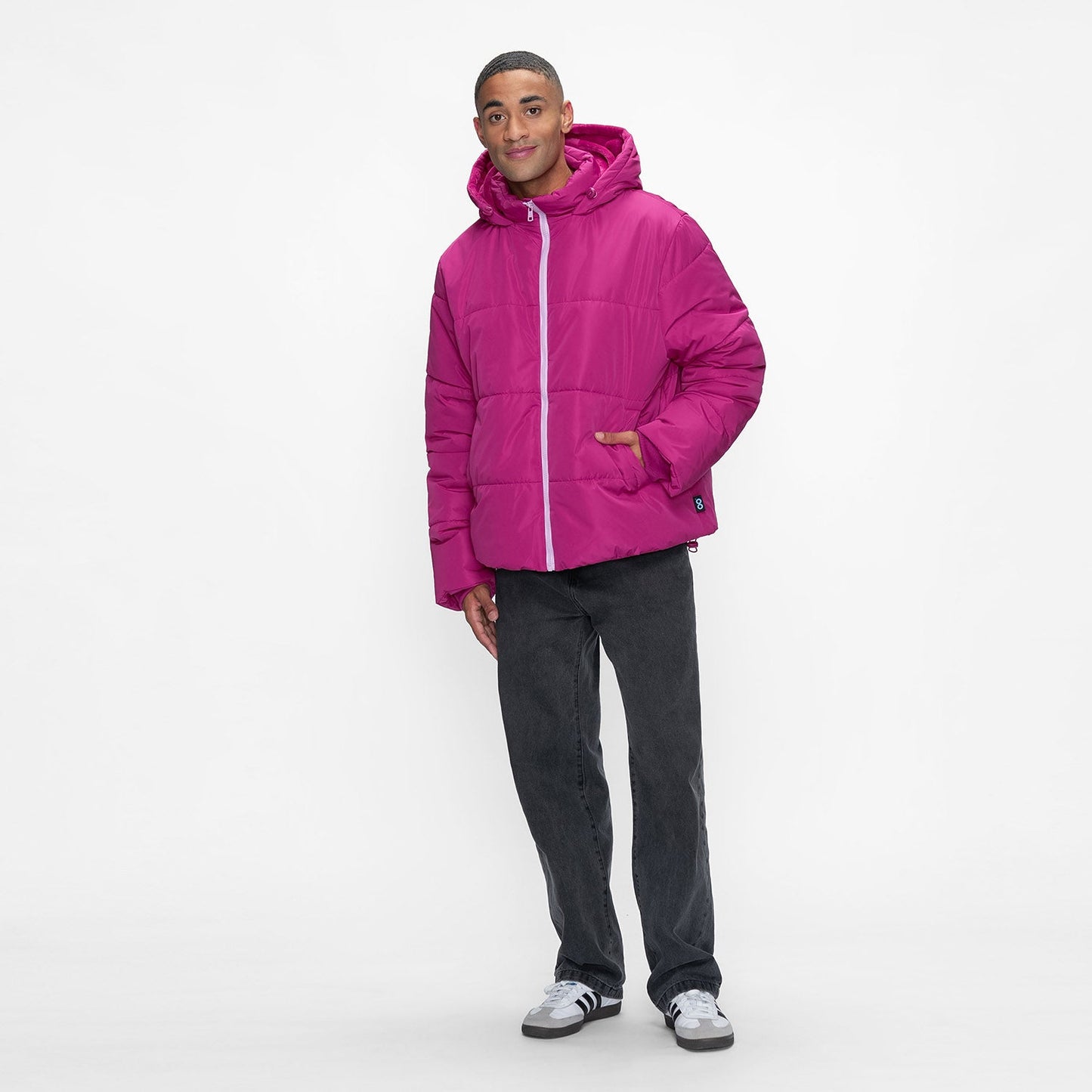 size: Asher is 6ft wearing a size L/XL