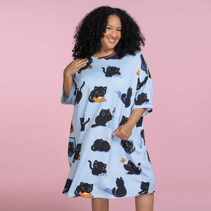 size: Aisha is 161cm wearing a size S/XL