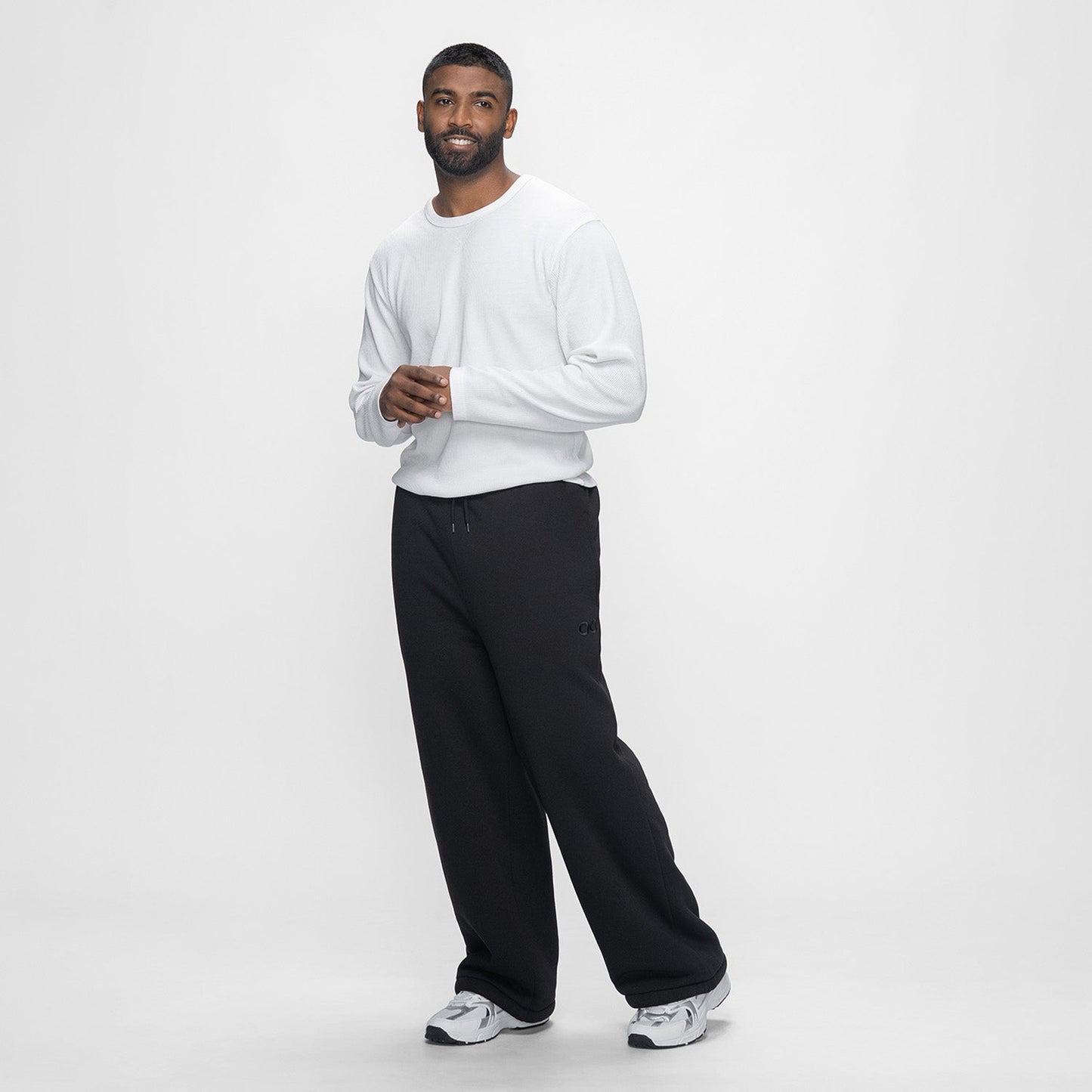 size: Sudev is 185cm wearing a size L/XL