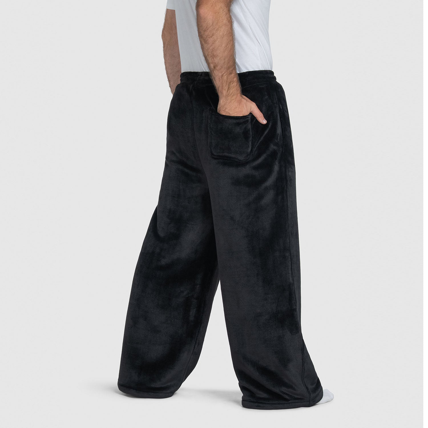 size: Jake is 191cm wearing a size OOD
