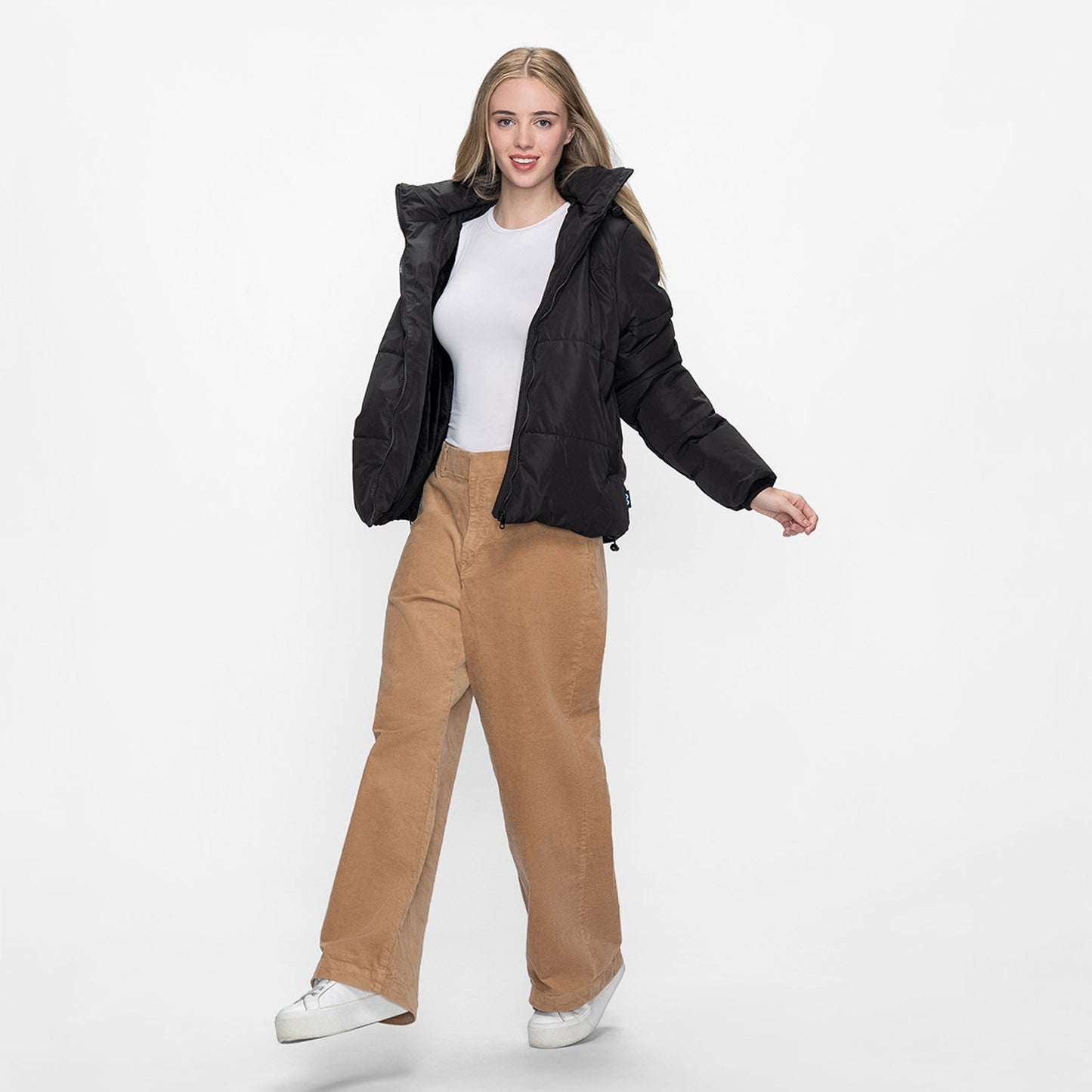 size: Sophia is 173cm wearing a size XXS/XS