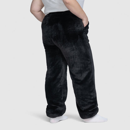 size: Montana is 165cm wearing a size 4XL/5XL