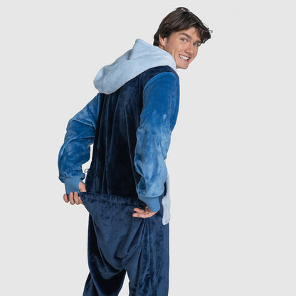 size: Finn is 183cm wearing a size L/XL