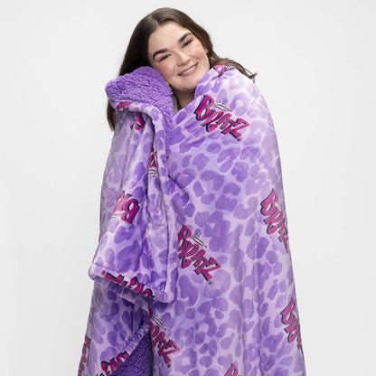 size: Claudia is 173cm wearing a size Single