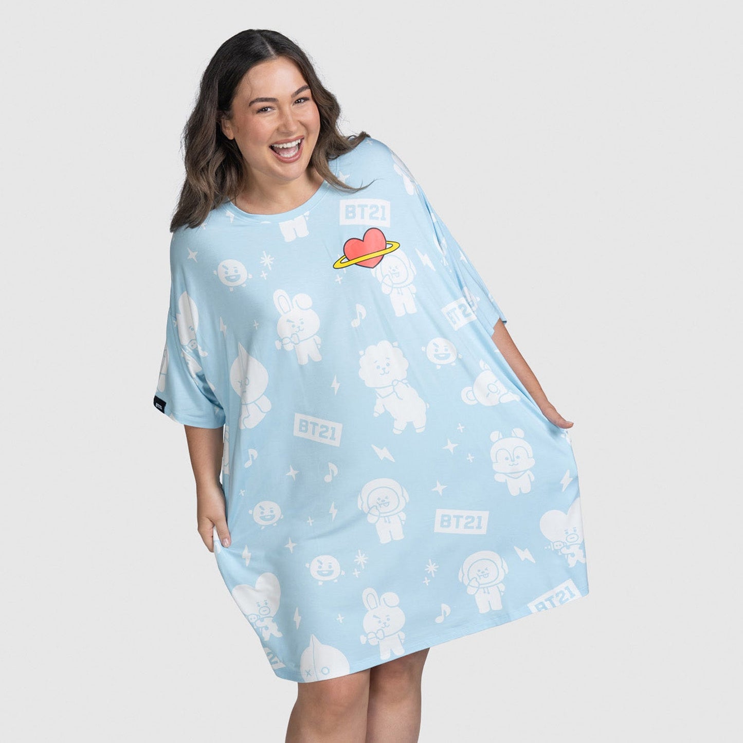 size: Caitlin is 183cm wearing a size OOD