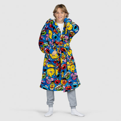 size: Jett is 180cm wearing a size L/XL