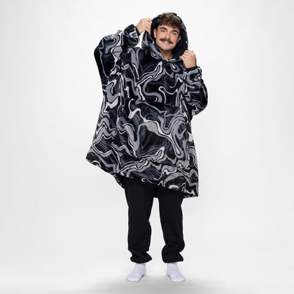 size: Adam is 183cm wearing a size OOD