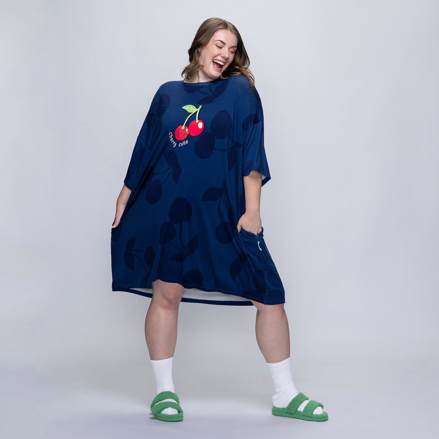 size: Tayla is 169cm wearing a size OOD