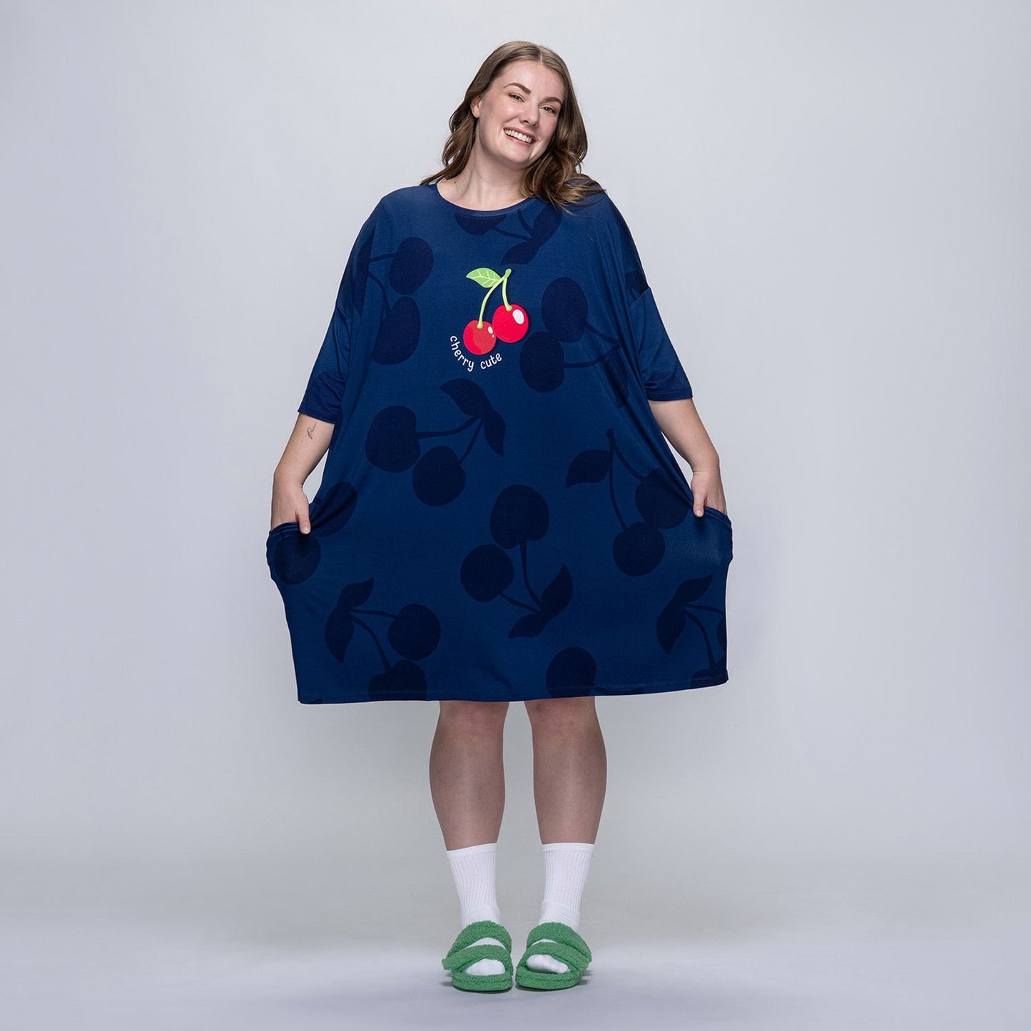 size: Tayla is 169cm wearing a size OOD