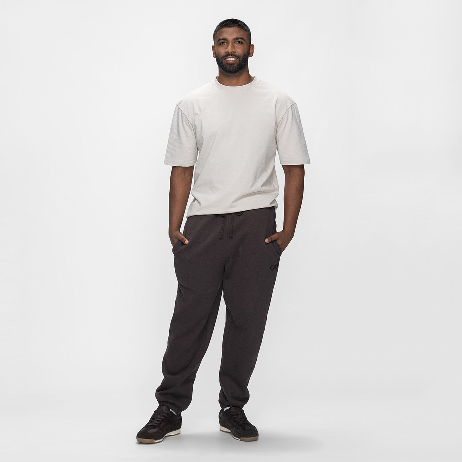 size: Sudev is 185cm wearing a size L/XL