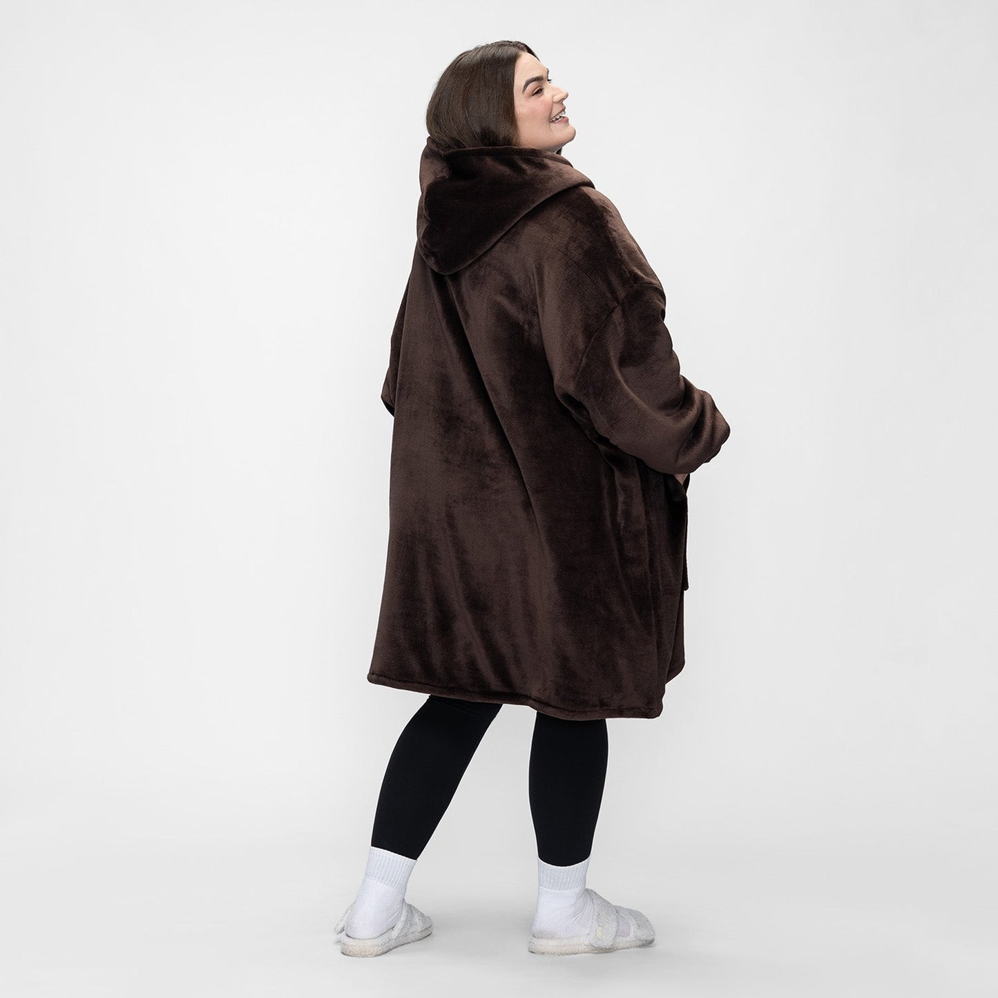 size: Claudia is 173cm wearing a size OOD