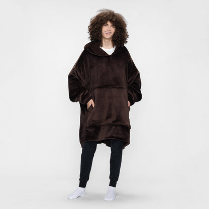 size: Aleks is 183cm wearing a size OOD