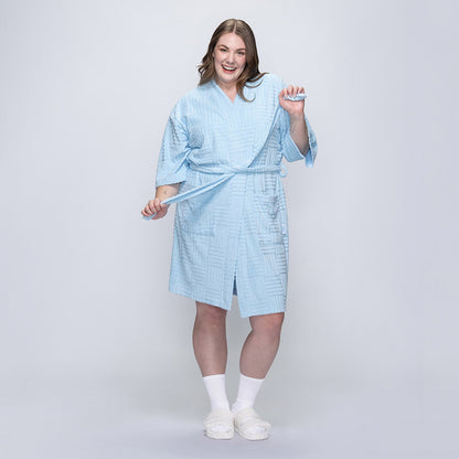 size: Tayla is 169cm wearing a size L/XL