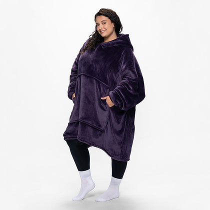 size: Aaliyah is 183cm wearing a size OOD