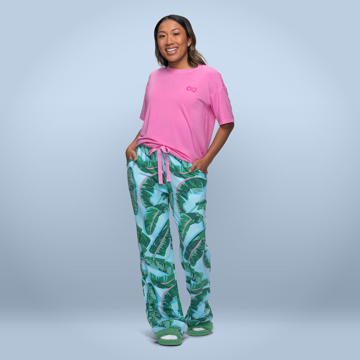 size: Sonya is 160cm wearing a size S/M