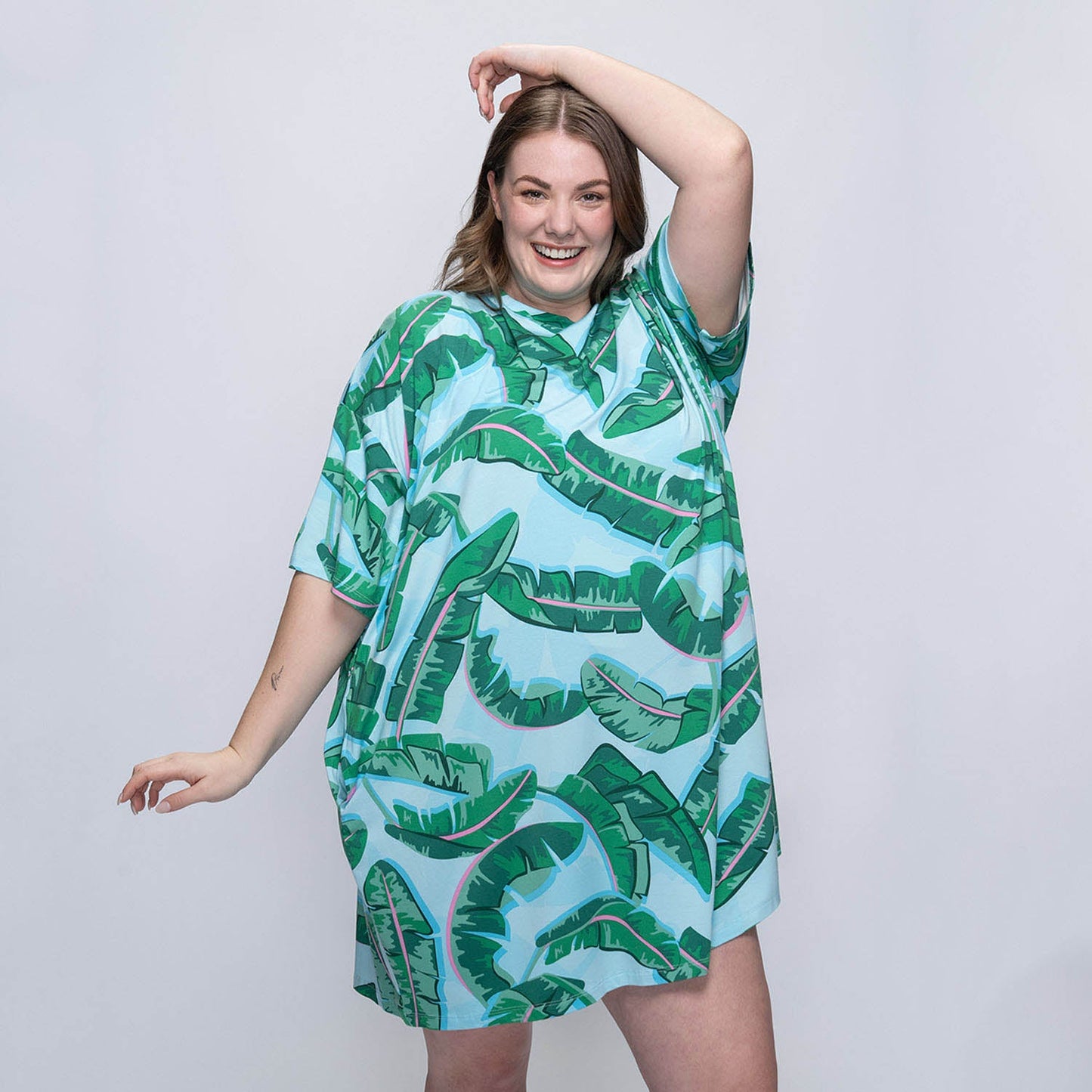 size: Tayla is 169cm wearing a size OOD