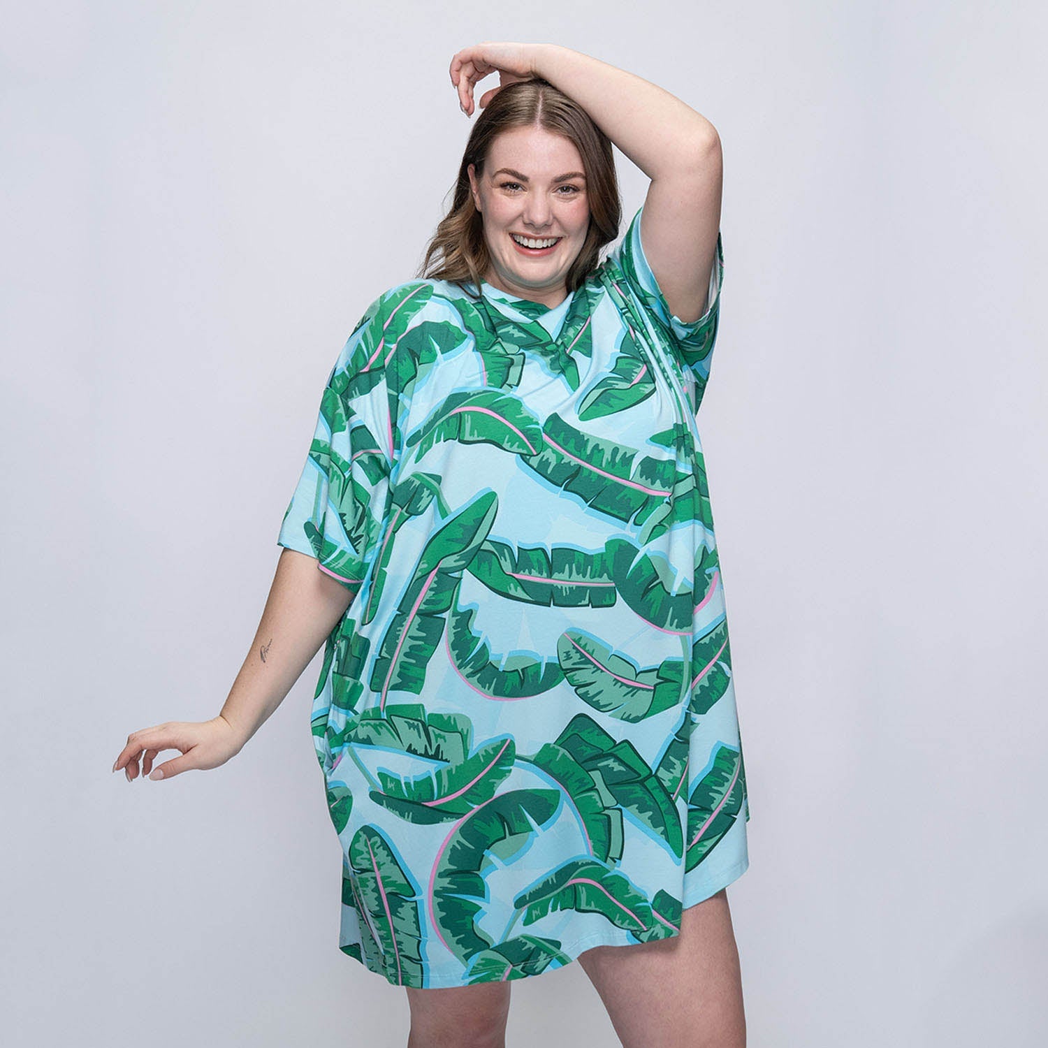 size: Tayla is 169cm wearing a size OOD