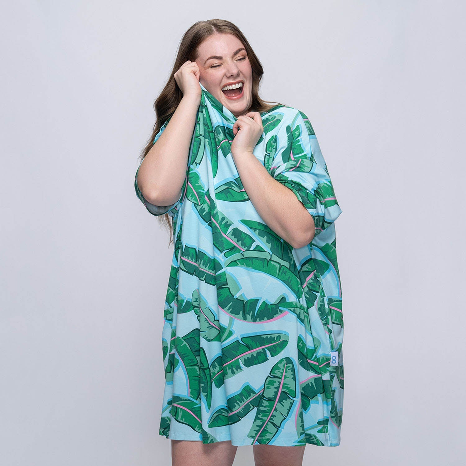 size: Tayla is 169cm wearing a size OOD