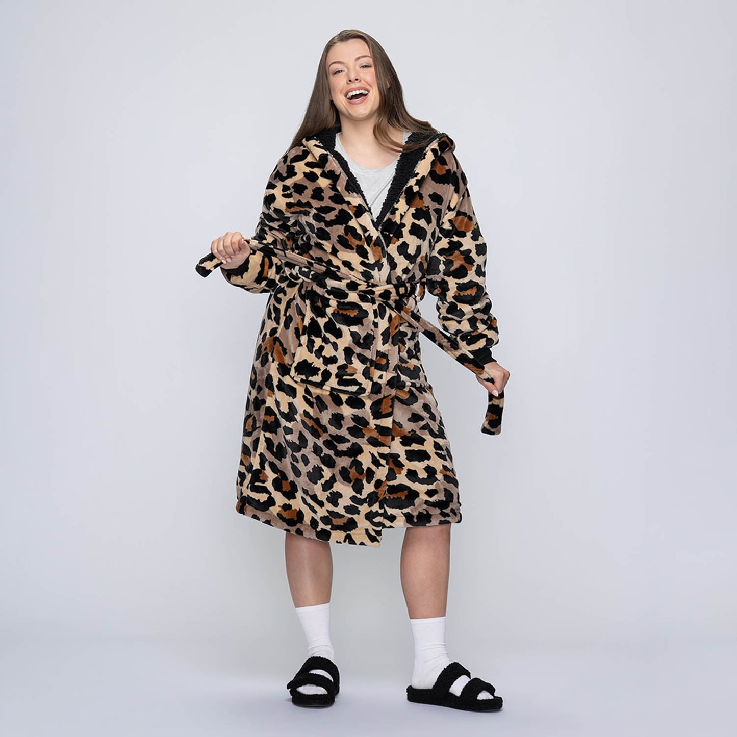 size: Mackenzie is 170cm wearing a size S/M