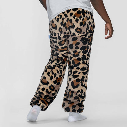 size: Sudev is 185cm wearing a size L/XL