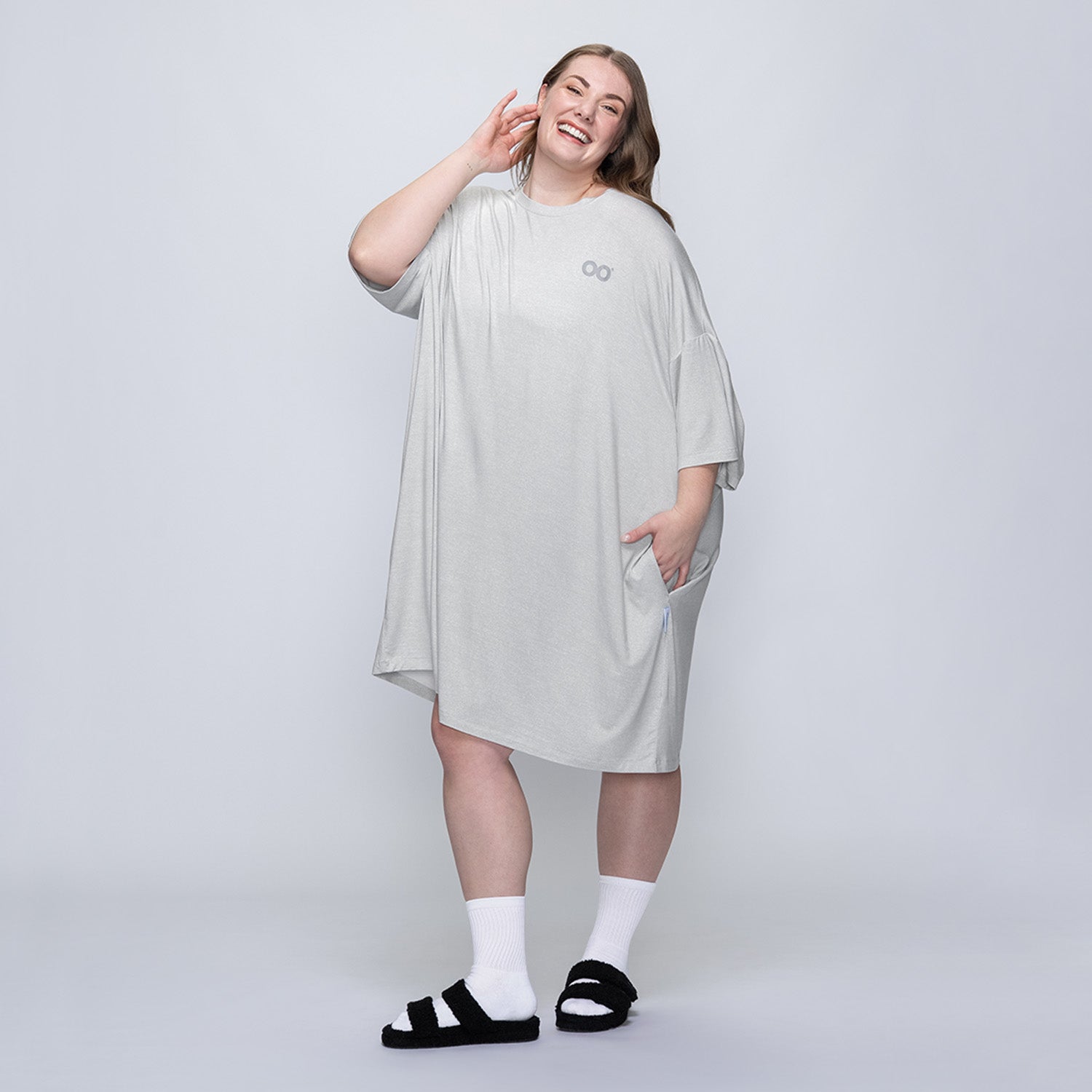 size: Tayla is 169cm wearing a size OOD