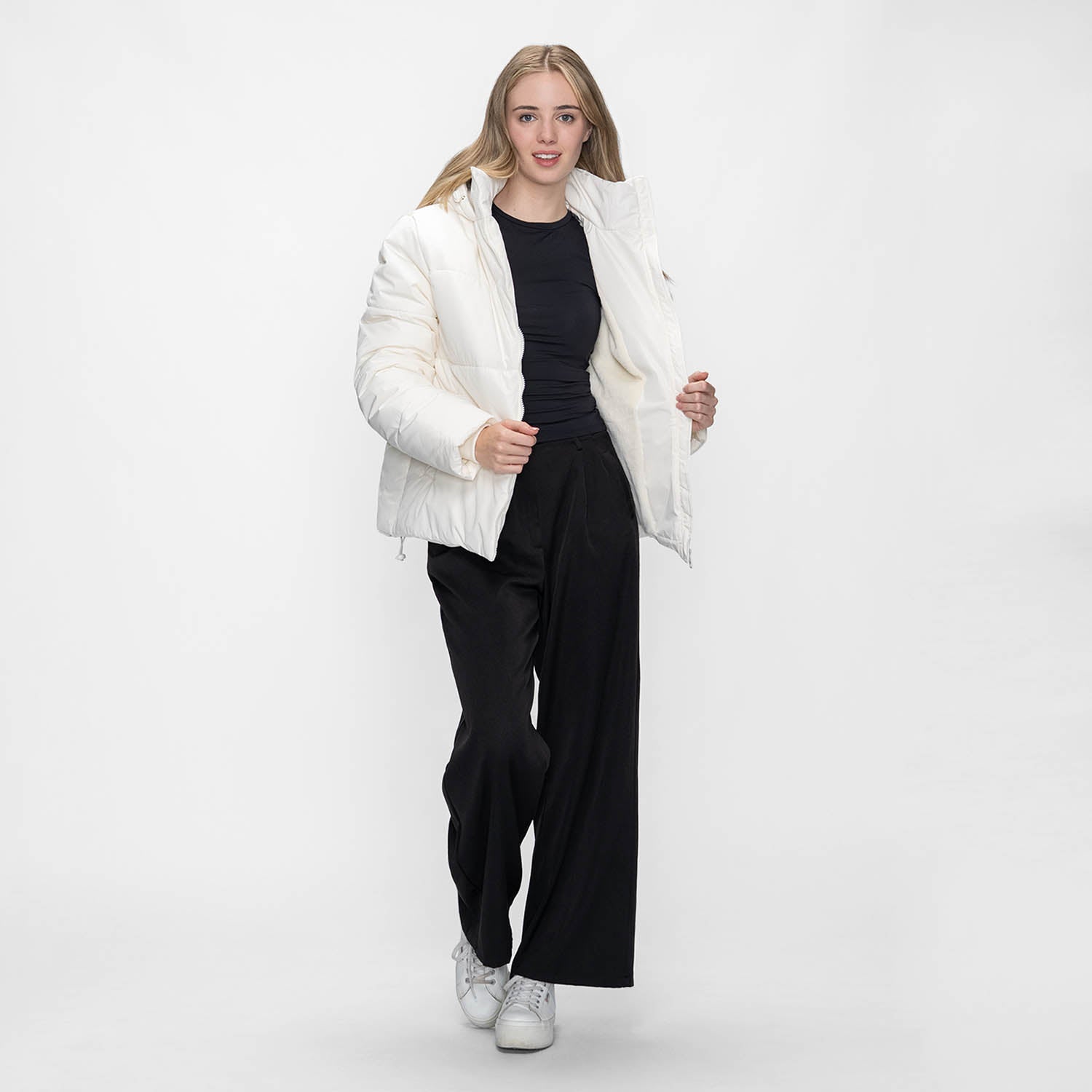 size: Sophia is 173cm wearing a size XXS/XS