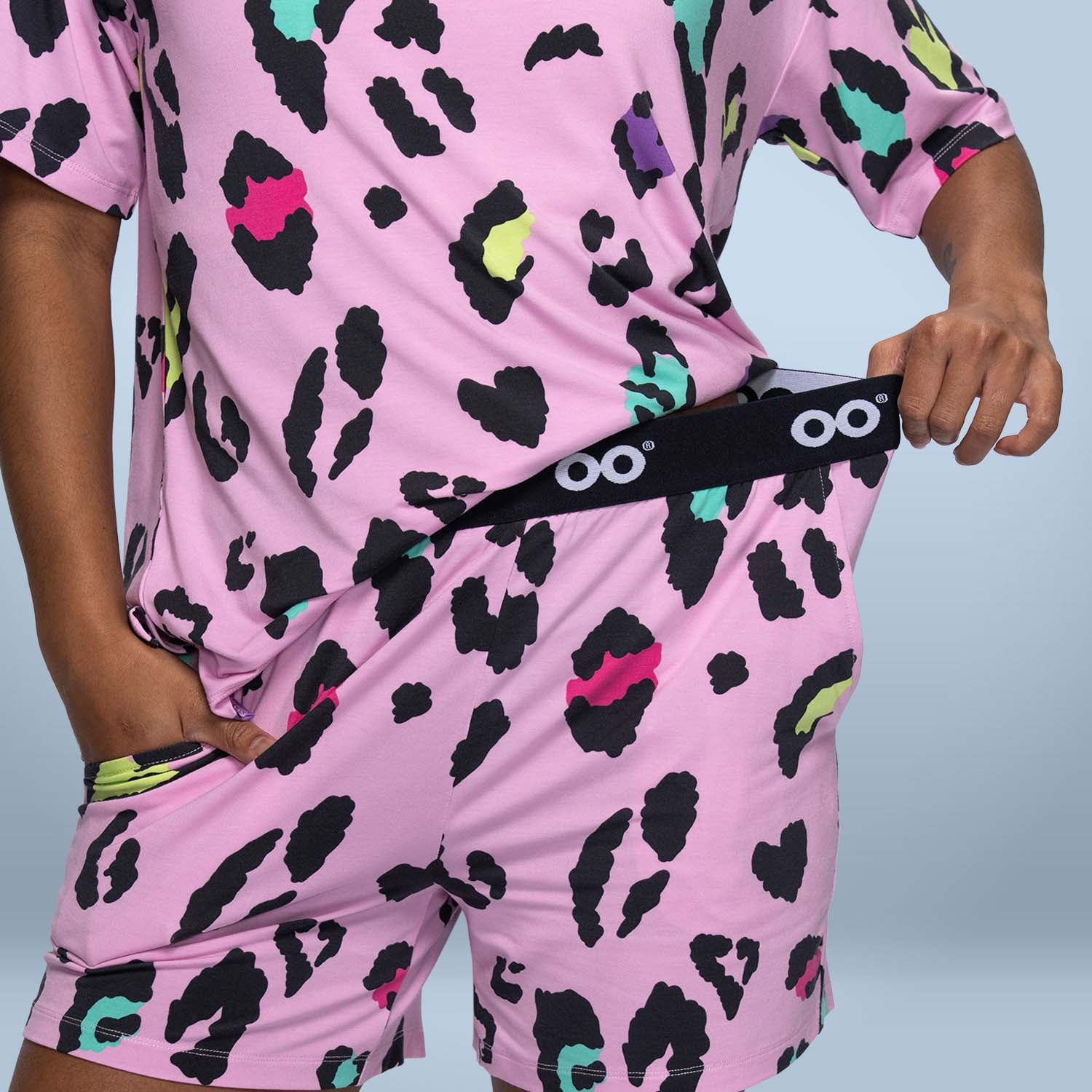 size: Sonya is 160cm wearing a size S/M