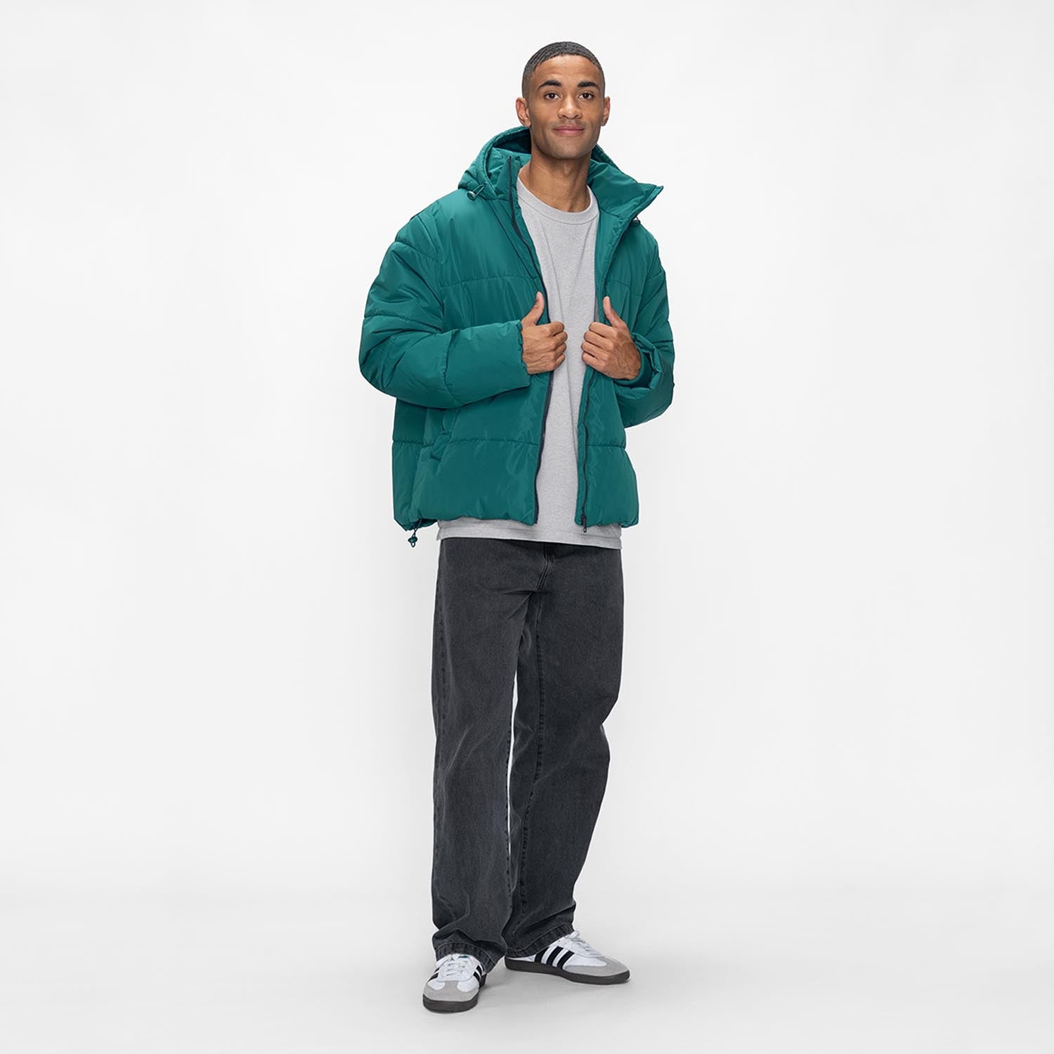size: Asher is 6ft wearing a size L/XL